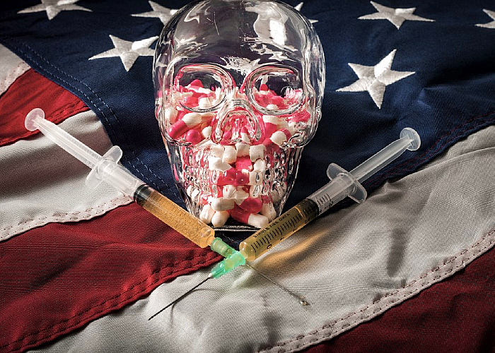Opioid Detox Beverly Hills - Safe Haven Recovery 3 glass skull that contains capsules